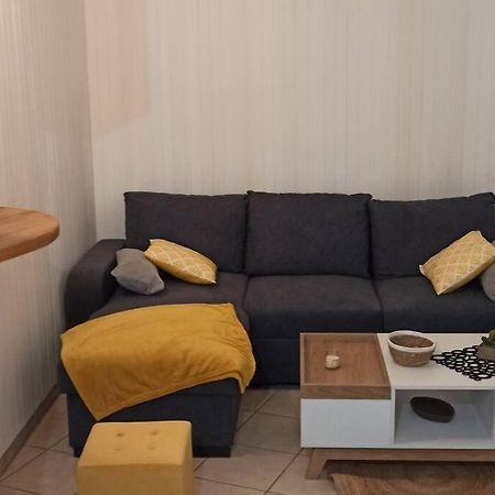 Petite Maison De Bourg Proche A84 Ducey-Les Cheris المظهر الخارجي الصورة